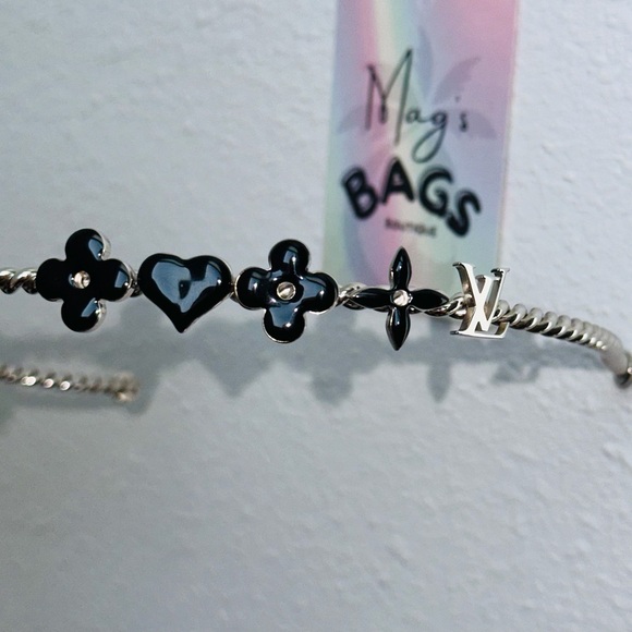 Louis Vuitton: Monogram Headband (Silver/ Black) *RARE* - Picture 7 of 16